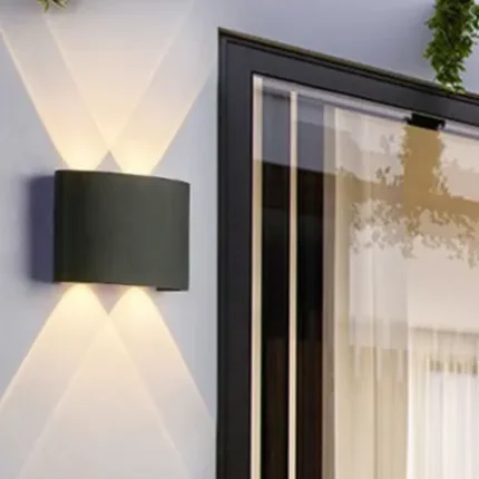 Luminárias Arandela Led Meia Lua Cor Preta ou Branco 4w Externa